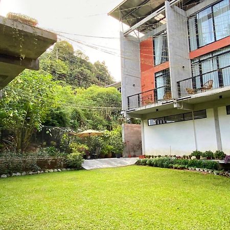 Ten Mentigi Tanah Rata Exterior foto
