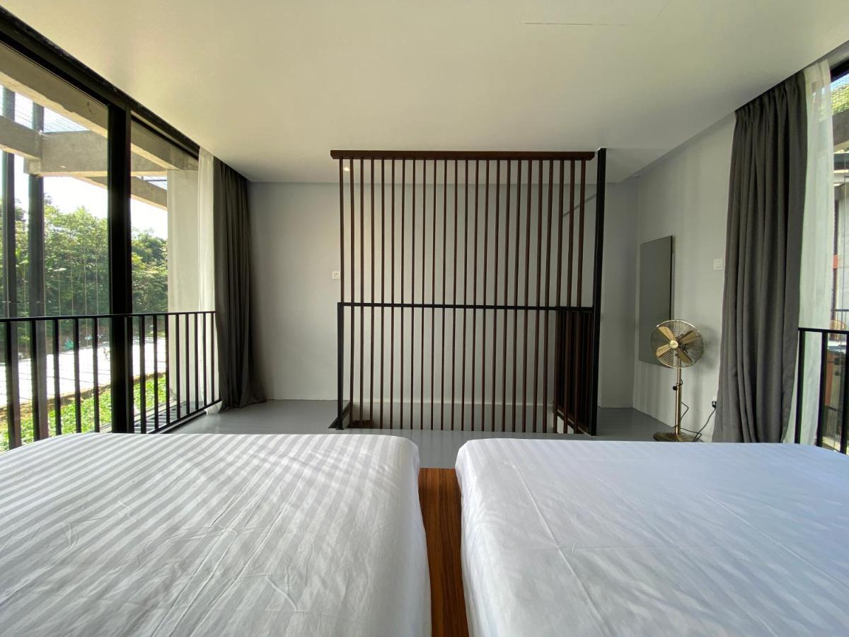 Ten Mentigi Tanah Rata Exterior foto